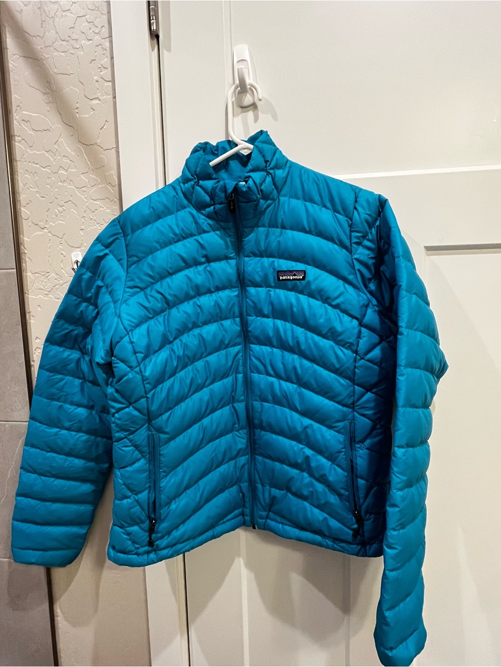 Patagonia Light Blue Down Sweater- Quilted Insulated Puffer Jacket - Women's